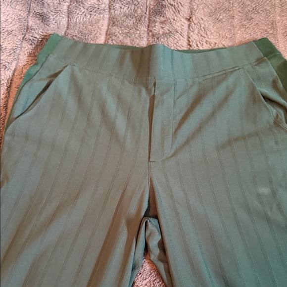 Athleta hunter green ribbed pants - Picture 2 of 7